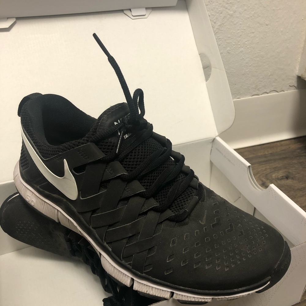 **SOLD** Nike flyknit